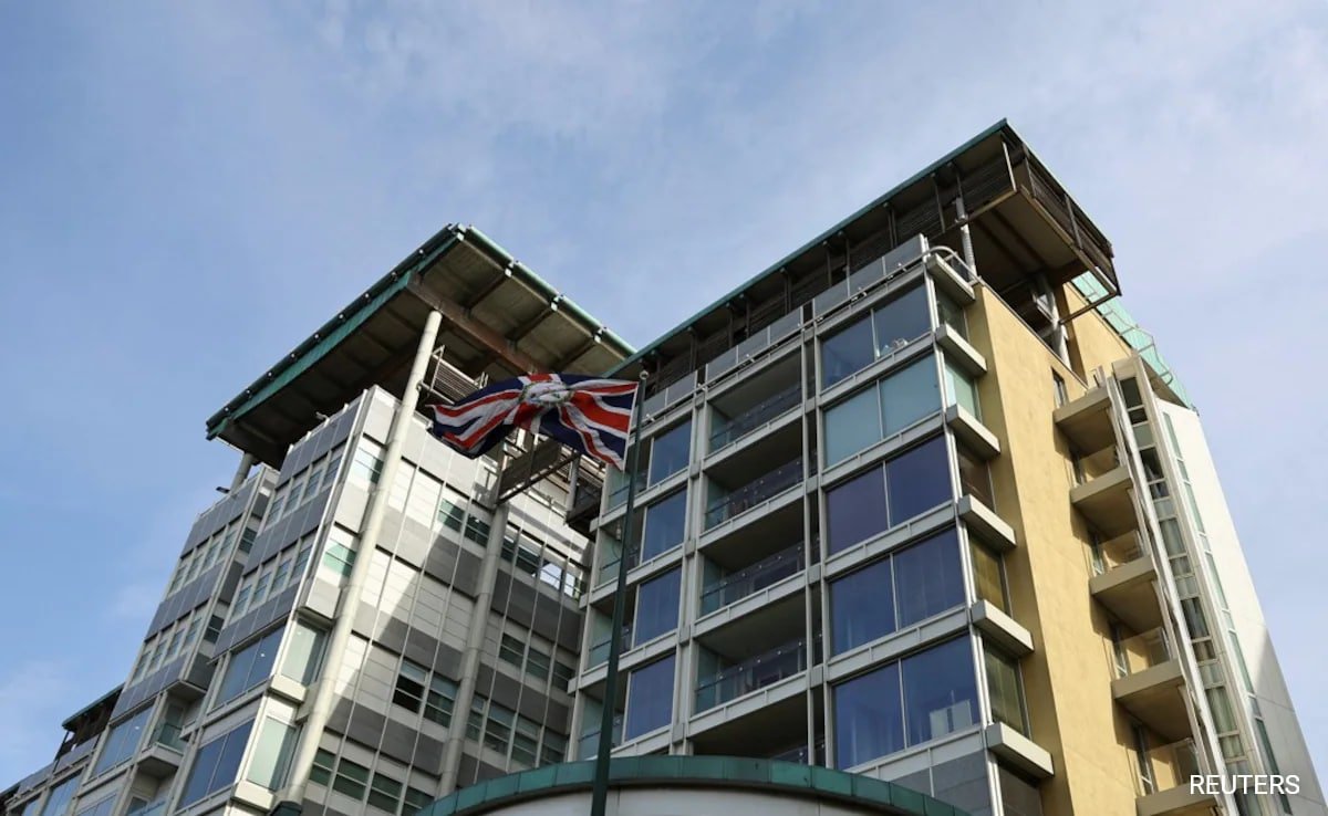 Russia Expels British Diplomats in Response to Increased Tensions