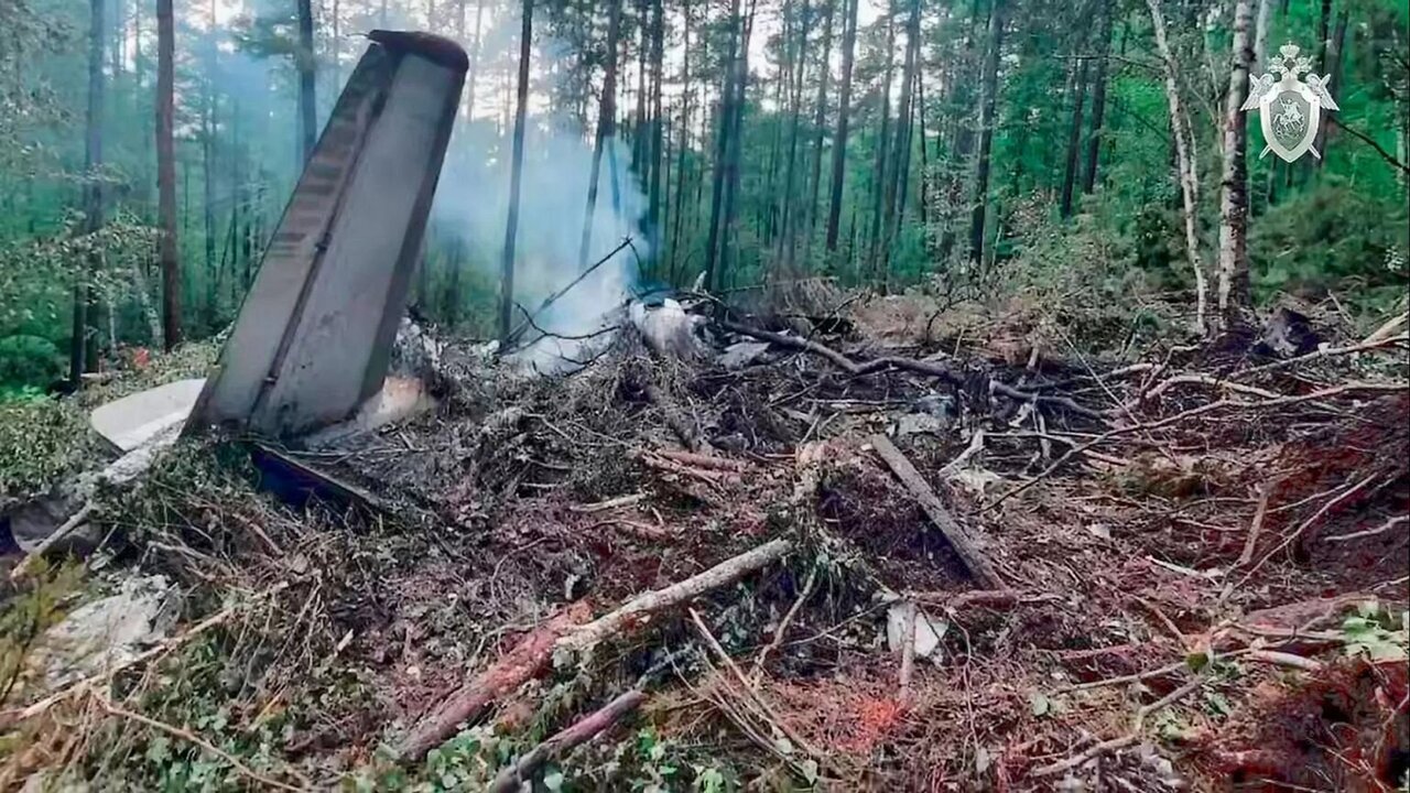 Siberian Plane Crash Kills All 49 on Board