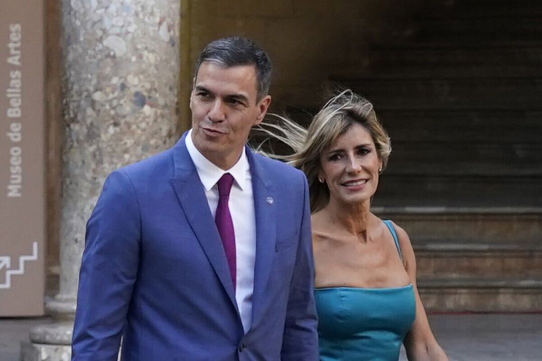 Spanish Prime Minister’s Wife Charged With Embezzlement