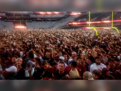 Florida State Fans Storm Field After Upset Win Over Alabama