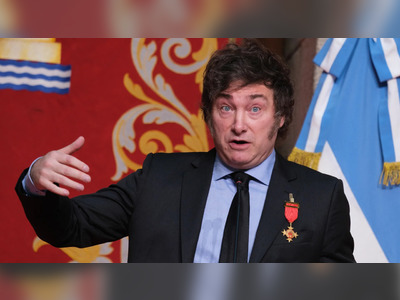 Argentina’s government under President Javier Milei Alleges Dollar Reserves Depleted to Defend Peso, Estimate Only $1 Billion Remains
