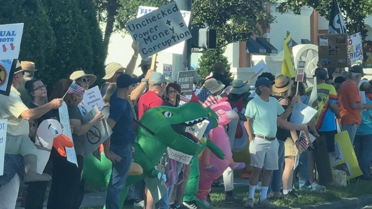 Thousands Turn Out in Central Florida for 'No Kings' Demonstrations