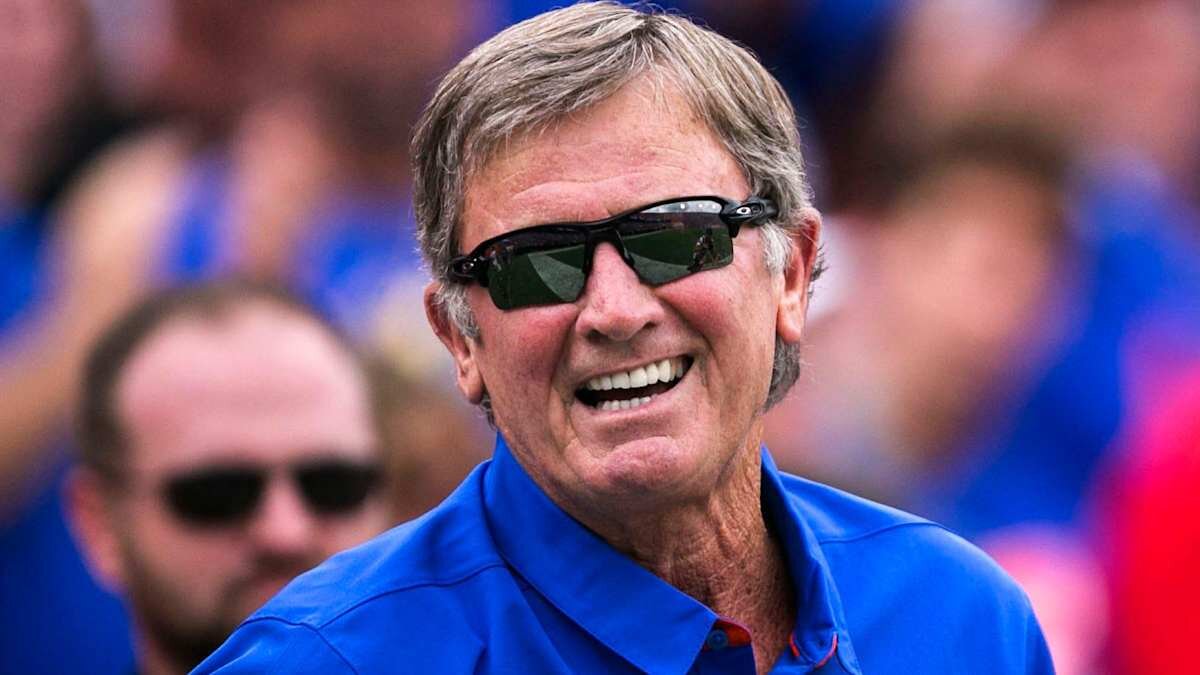 Florida Eyes Successor to Football Legend Steve Spurrier