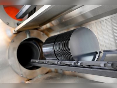 White House Signals Resumption of Auto-Chip Shipments from China Under Trade Framework