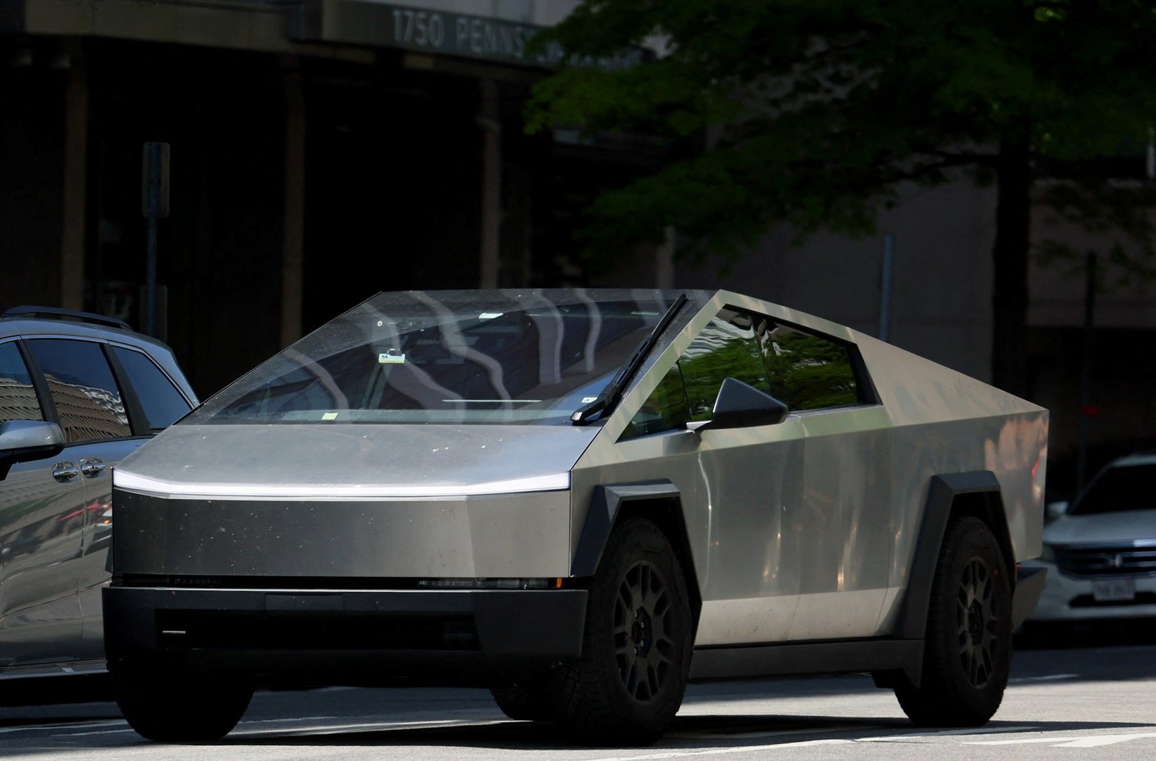 Tesla’s Cybertruck Chief Siddhant Awasthi to Depart After Eight Years