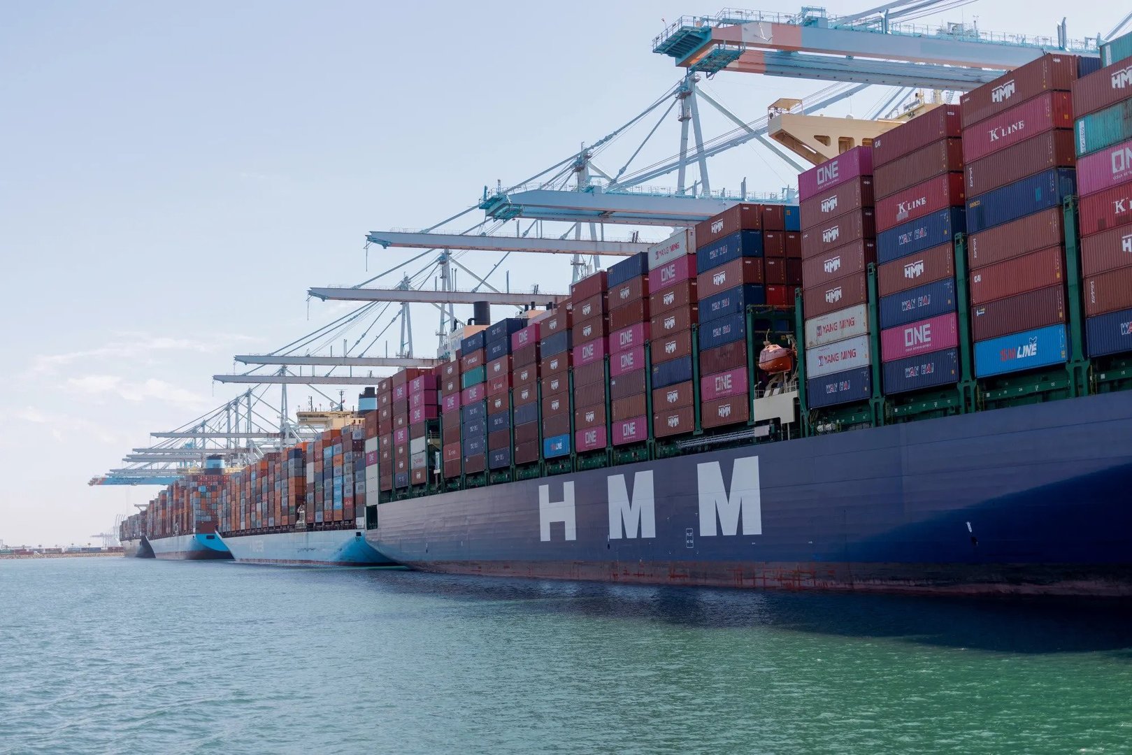 Trump White House Prepares Tariff Fallback Ahead of Supreme Court Ruling