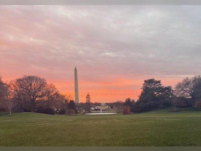 White House 2025 Christmas Display Blends Patriotism and Tradition Under Trump Decor Theme