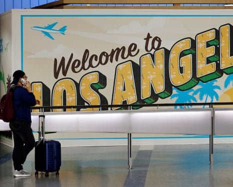 Australians Hesitate on U.S. Travel as Proposed Social Media Disclosure Requirements Spark Backlash