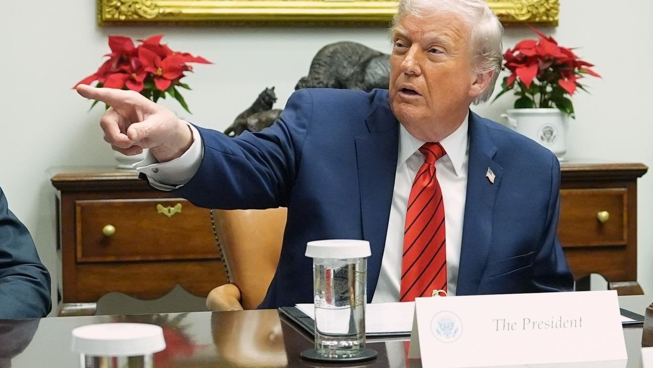 Australia Enforces World-First Youth Social Media Ban as Trump Advances Unified AI Policy