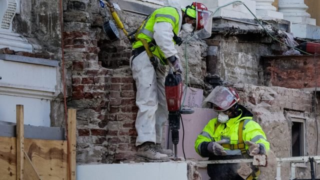 Trump Acknowledges First Lady’s Discomfort With White House Ballroom Construction Noise