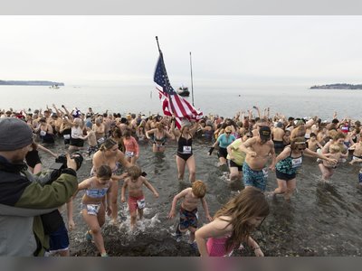 Washington Polar Bear Plunge Draws Nearly Five Thousand Participants in World Record Bid