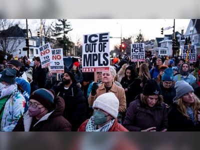 Peaceful Protests Continue in Minneapolis After ICE Agent Fatally Shoots Woman