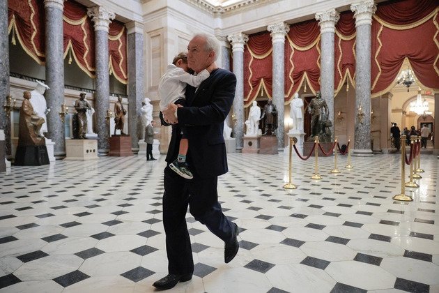 Growing Number of U.S. Lawmakers Opt to Leave Congress for Governors’ Mansions