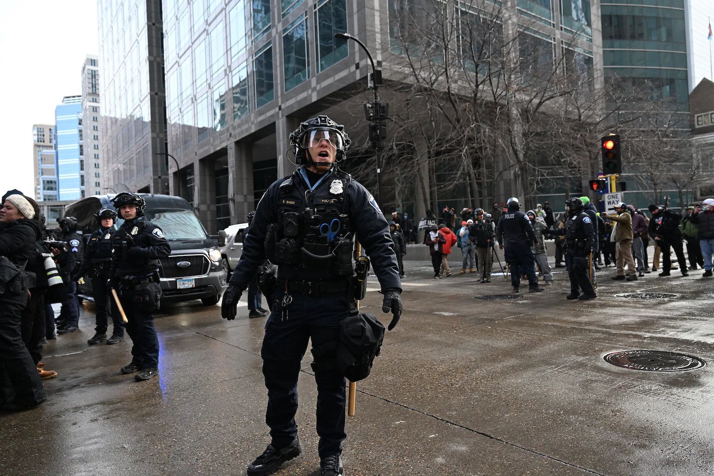 Pentagon Places 1,500 Soldiers on Standby for Potential Minnesota Deployment