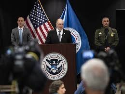 Federal Agents Withdraw From Minnesota as Operation Metro Surge Winds Down, Leaving Limited Security Force