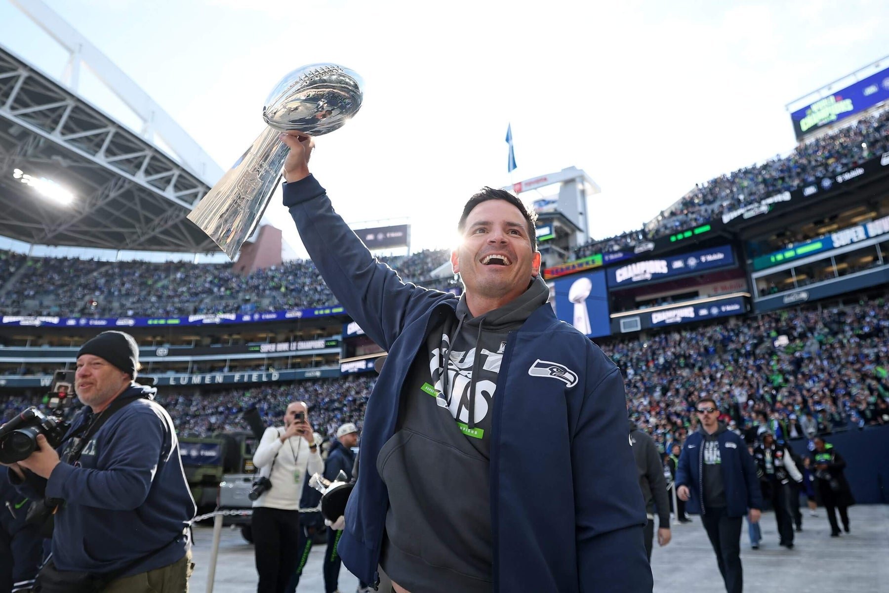 Seahawks Await White House Invitation After Super Bowl Win, Decision on Visit Pending