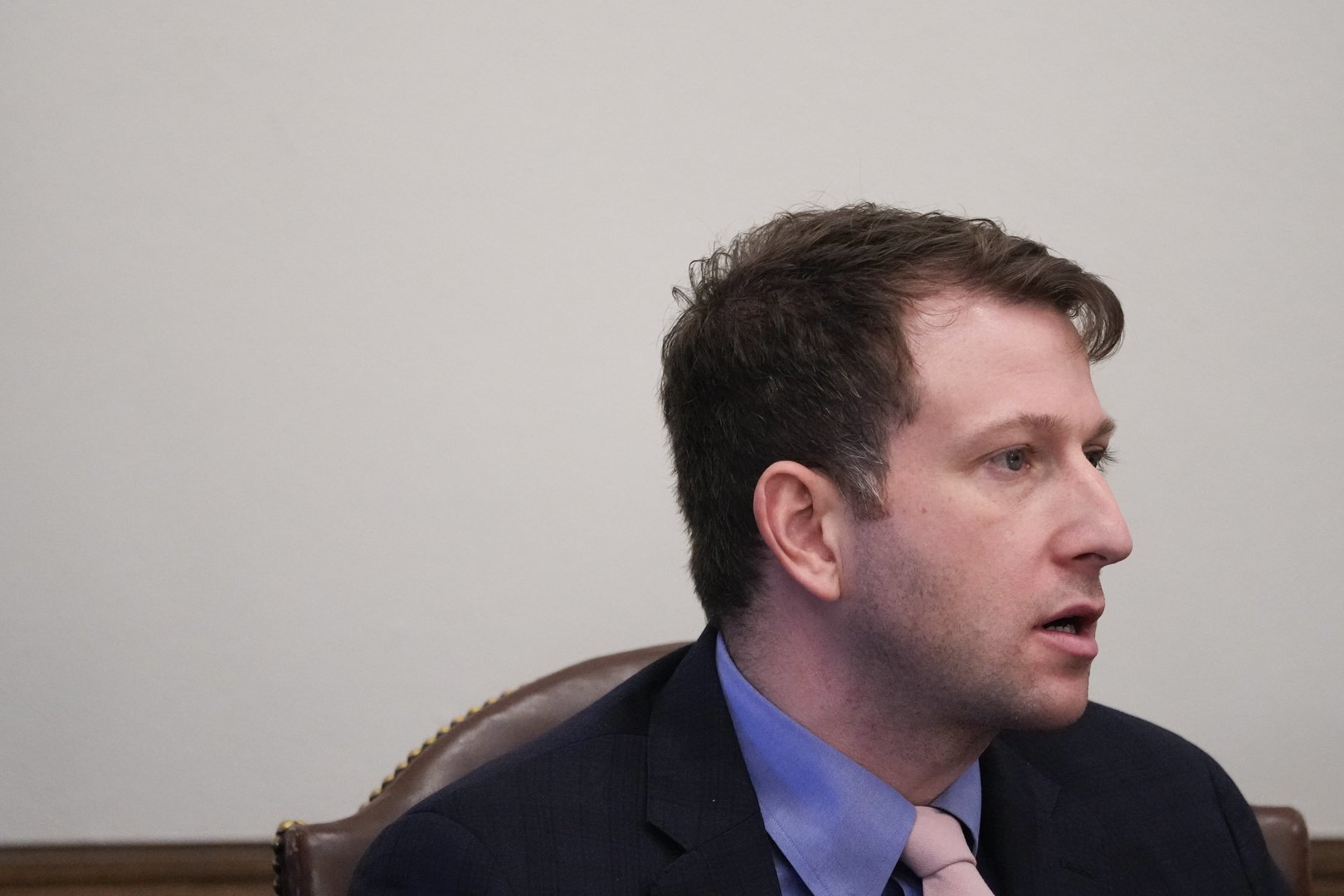 Washington State House Majority Leader Apologises After Admitting to Drinking During Work Hours