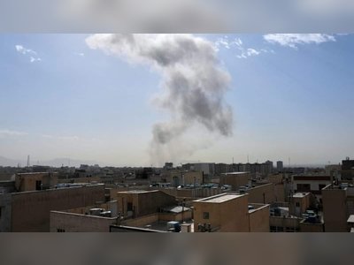 Iran Strikes U.S. Fifth Fleet Headquarters in Bahrain Amid Wider Gulf Retaliation