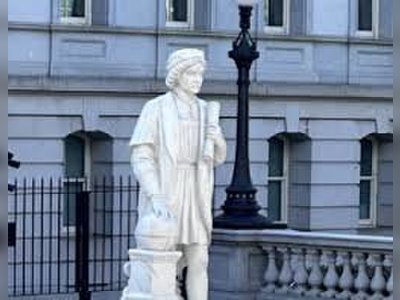 Toppled Baltimore Columbus Statue Reinstalled on White House Grounds in Symbolic Revival