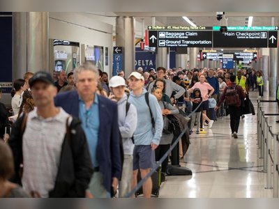 Surging Airport Security Waits Drive Travelers to Hire Line-Sitters in the US