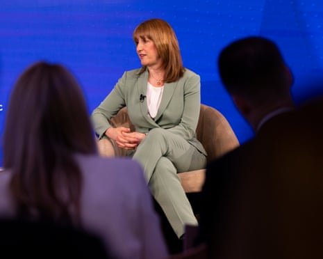 UK Chancellor Voices Concern Over Iran Conflict as Global Economic Risks Intensify