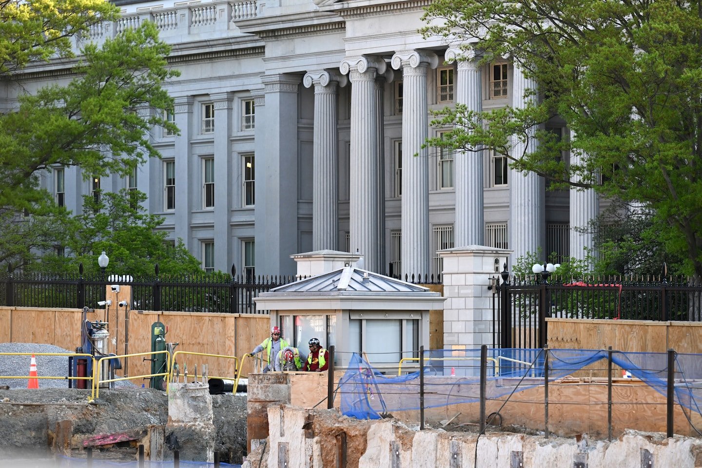 Federal Judge Imposes New Conditions on Trump Ballroom Construction Project