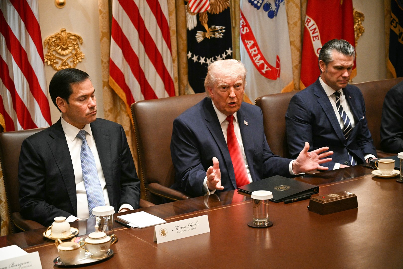 Trump Convenes High-Level Situation Room Meeting as Hormuz Crisis Intensifies