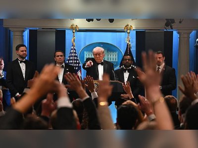 Chaos in Washington DC ballroom after reported gunfire triggers mass evacuation