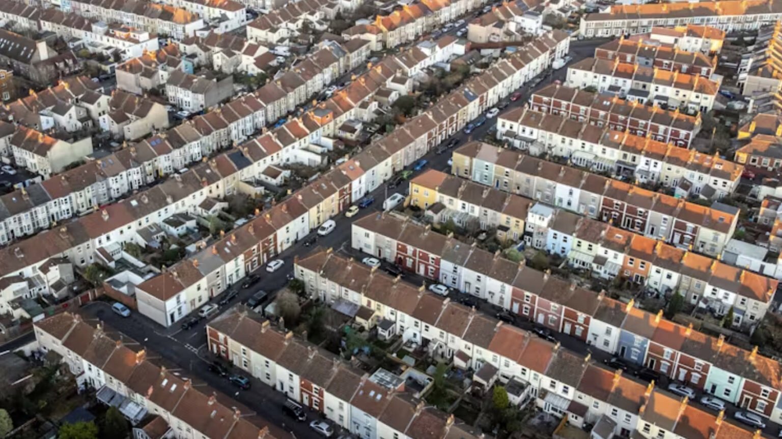 UK Housing Reform Activates as US Policy Gridlock Leaves Federal Housing Action Stalled