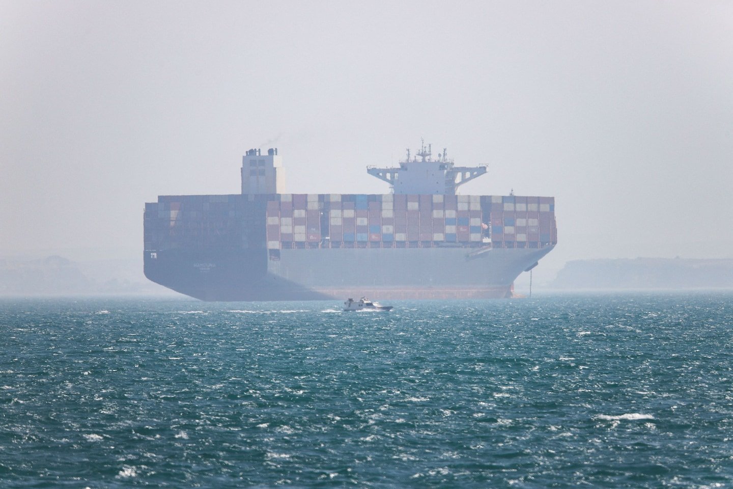 Strait of Hormuz Attacks Strain Fragile U.S.–Iran Ceasefire and Threaten Global Oil Flow