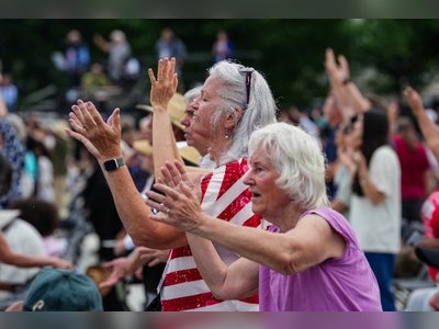Trump-Linked Faith Rally Rekindles Debate Over Church and State Boundaries in U.S. Politics