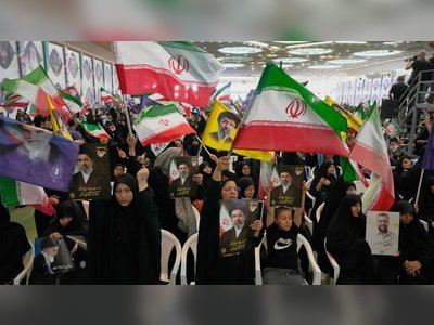 Iran Tensions, White House Security Disputes, and Immigration Crackdowns Collide in Washington